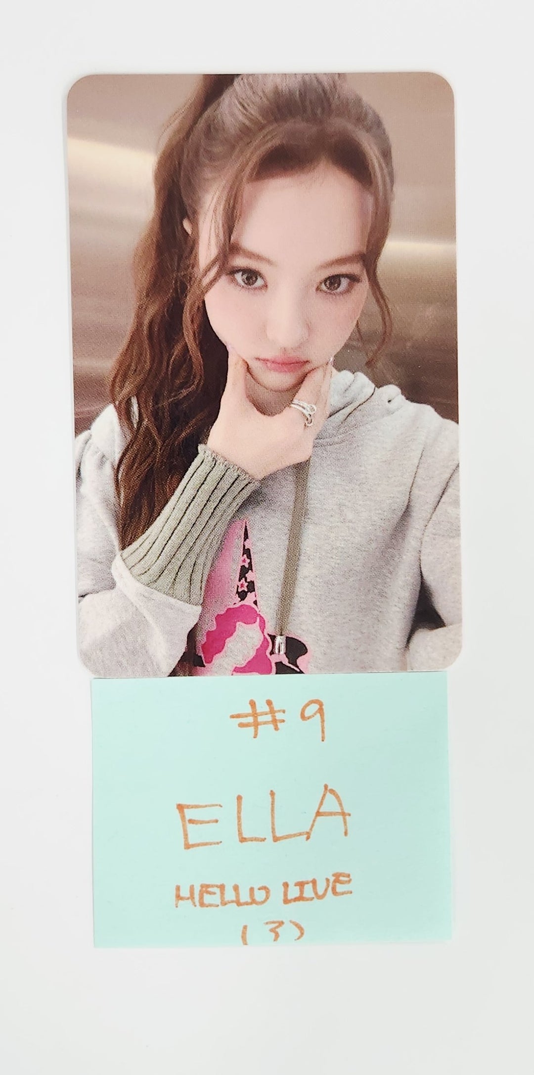MEOVV "MY EYES OPEN VVIDE" -  Hello Live Fansign Event Photocard [25.7.11]