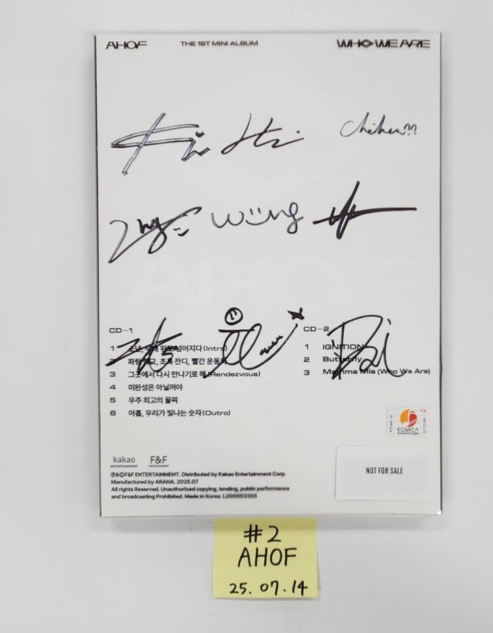 AHOF "WHO WE ARE", NOWZ "IGNITION" - Hand Autograhped(Signed) Promo Album [25.7.14]