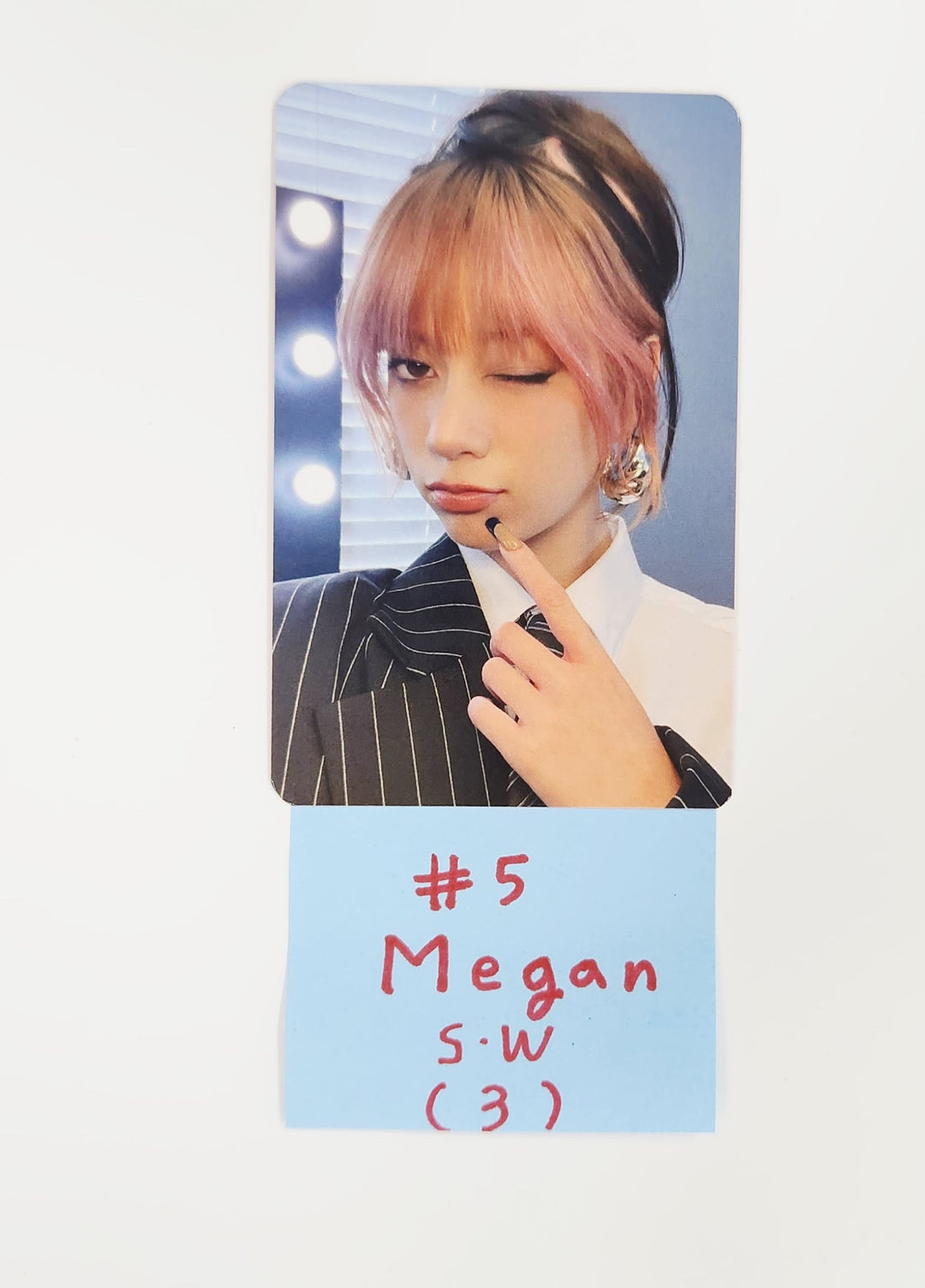KATSEYE "BEAUTIFUL CHAOS" - Soundwave Fansign Event Photocard [25.7.16]