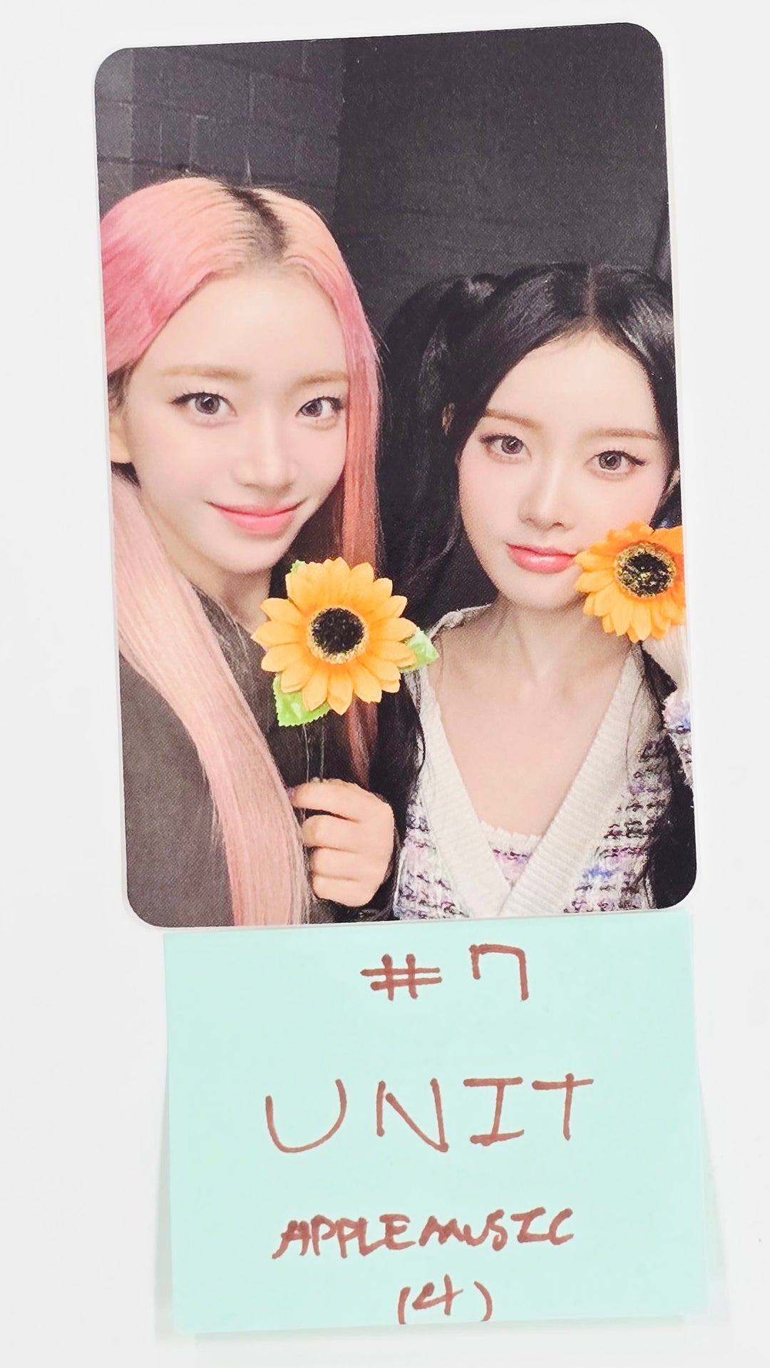 STAYC "I WANT IT" - Apple Music Pre-Order Benefit Photocard [25.7.24]