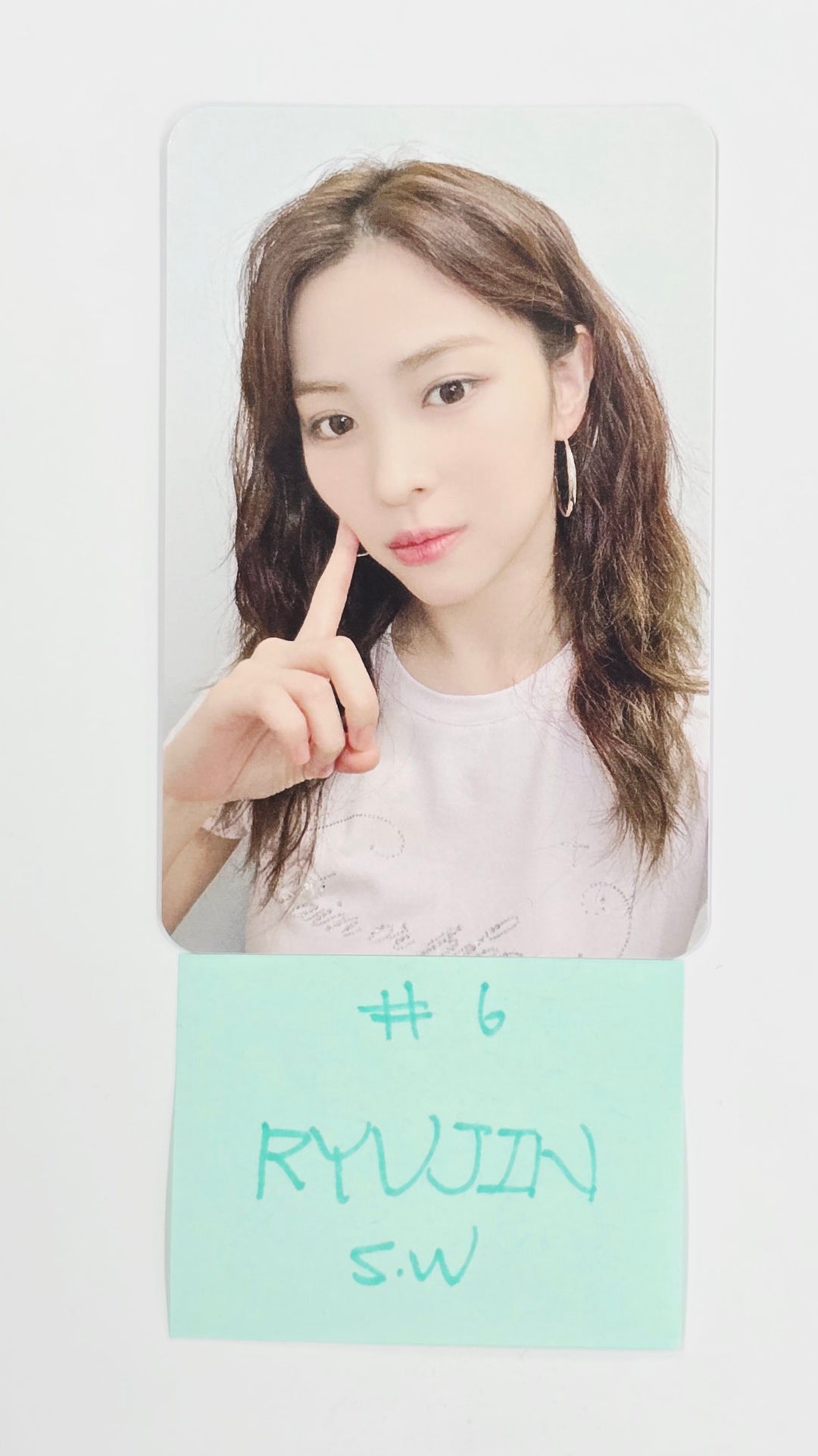 ITZY "Girls Will Be Girls" - Soundwave Fansign Event Photocard [25.7.24]