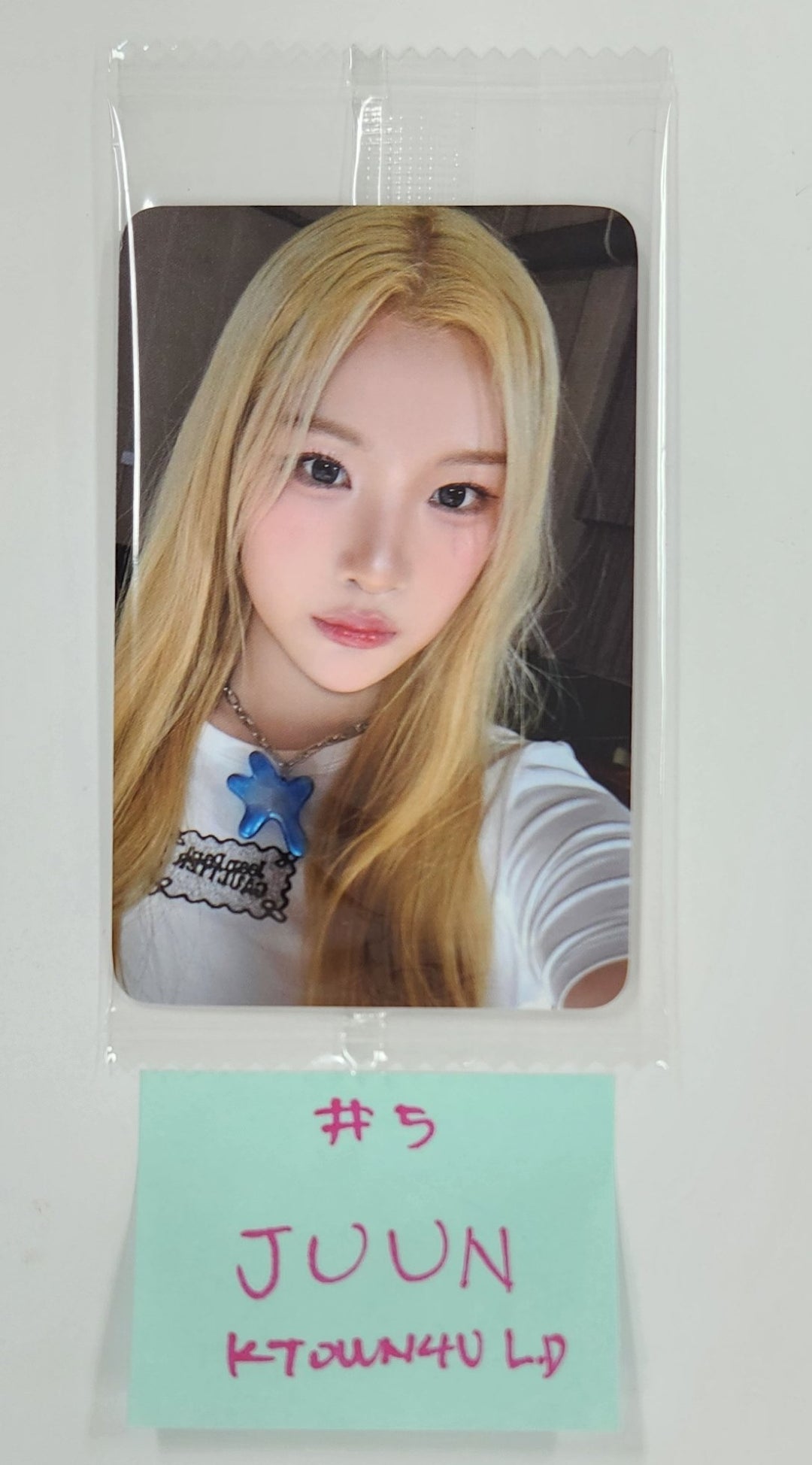 Hearts2Hearts "STYLE" - Ktown4U Lucky Draw Event Photocard [25.7.28]