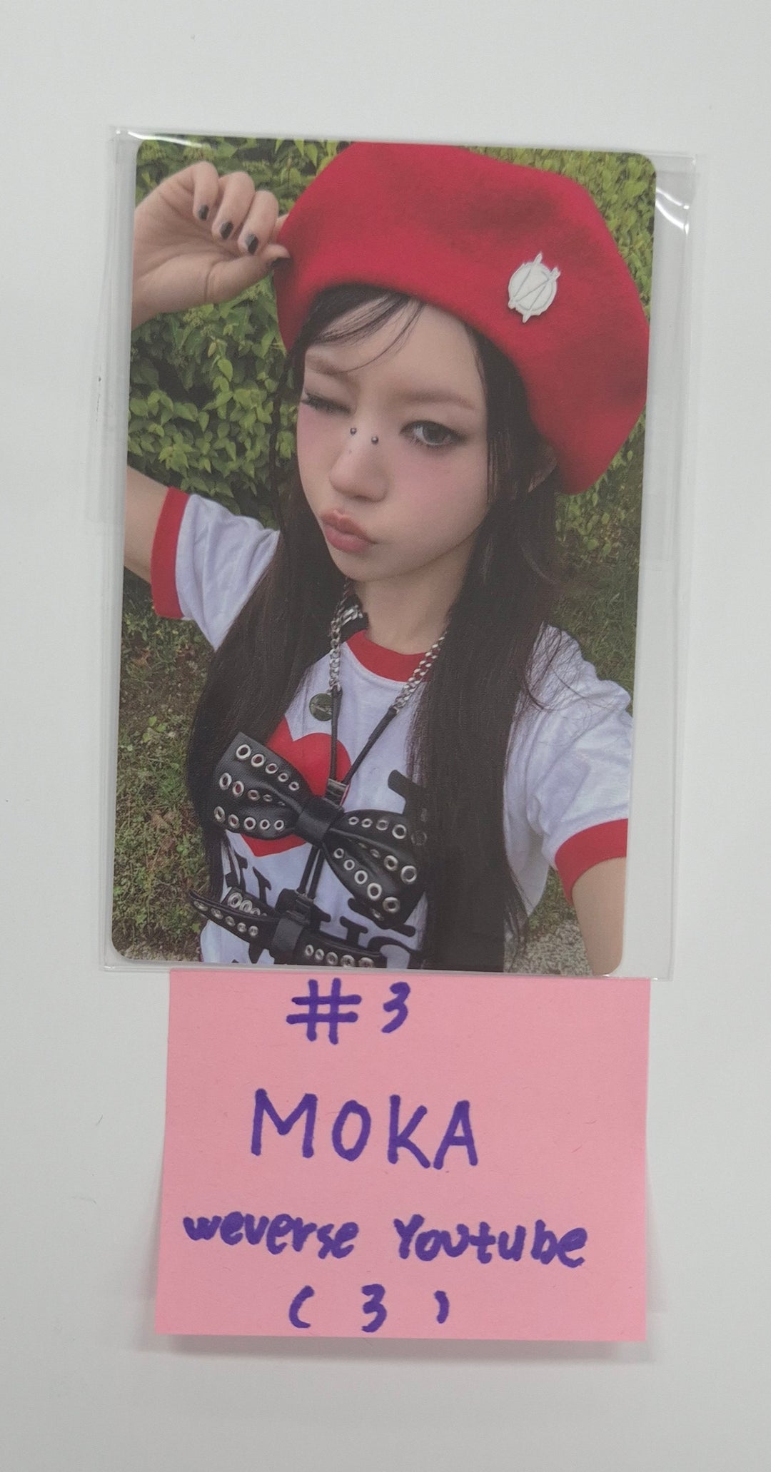 ILLIT "bomb" - Weverse Shop (Youtube) Gift Photocard (Restocked) [25.7.29]