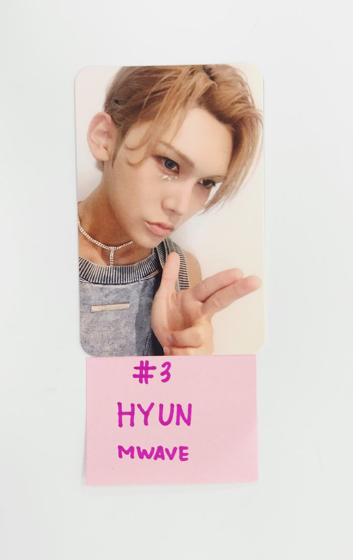 XLOV "I ONE" - Mwave Event Photocard [25.8.5]