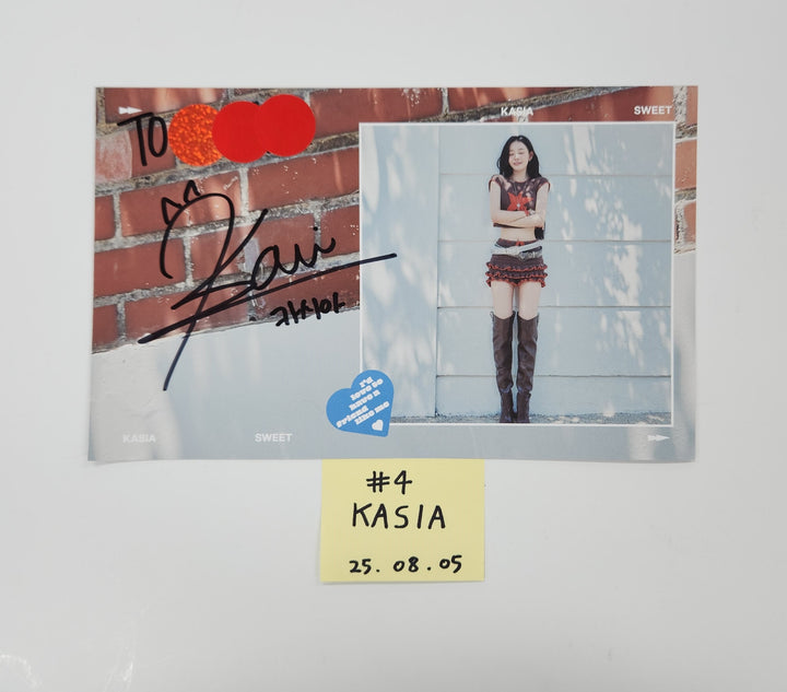 IFEYE "ERLU BLUE" - A Cut Page From Fansign Event Album [25.8.5]