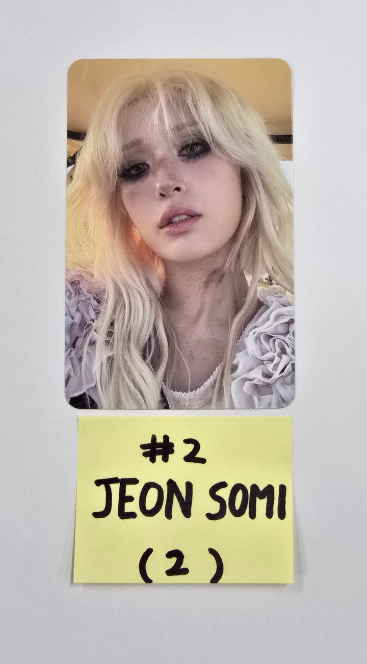 JEON SOMI "Chaotic &amp; Confused" - Official Photocard [25.8.13]