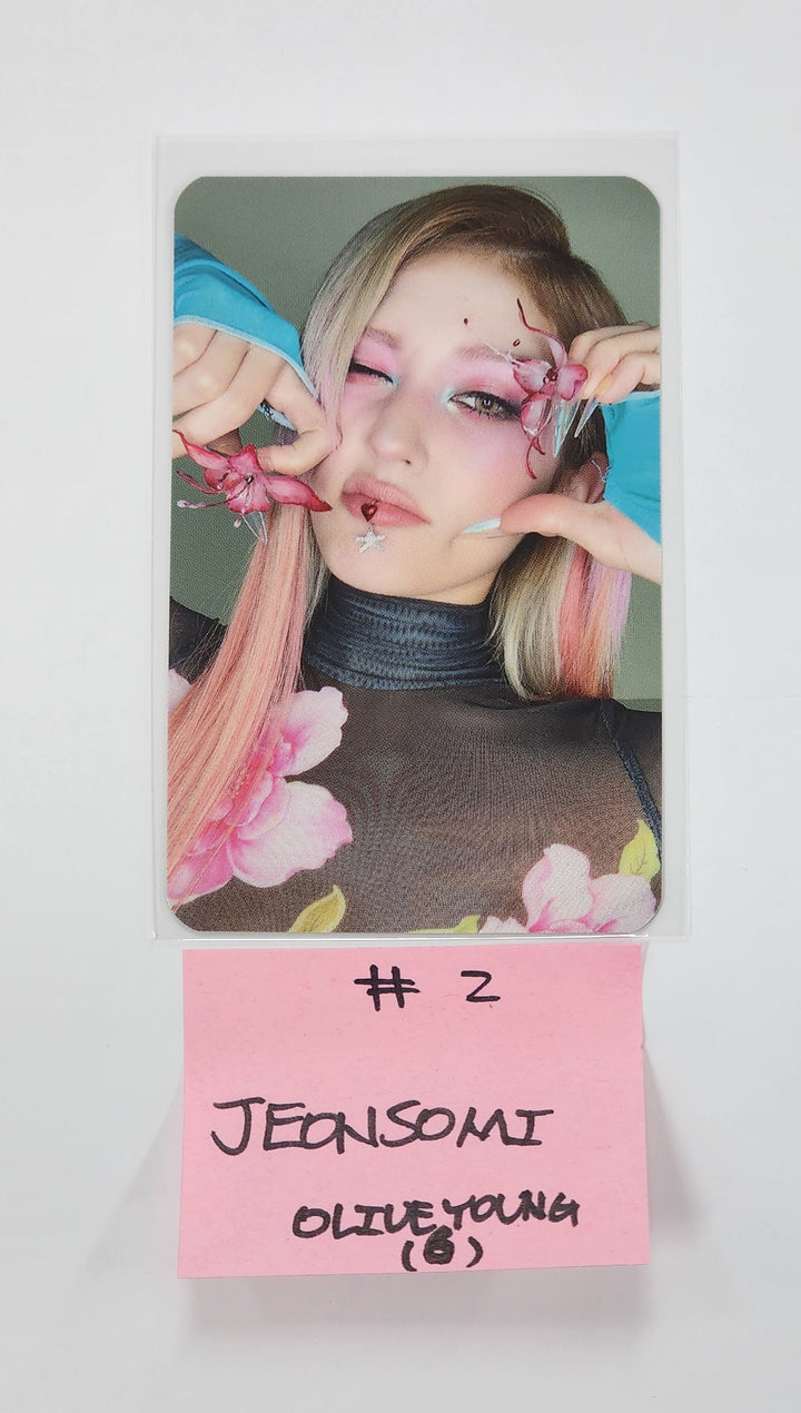 JEON SOMI "GChaotic &amp; Confused" - Olive Young Pre-Order Benefit Photocard [25.08.13]