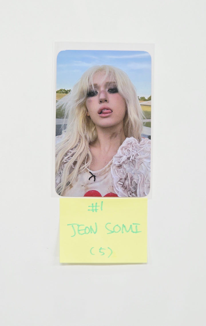Jeonsomi "Chaotic &amp; Confused" - Olive Young Trading Photocard [25.8.18]