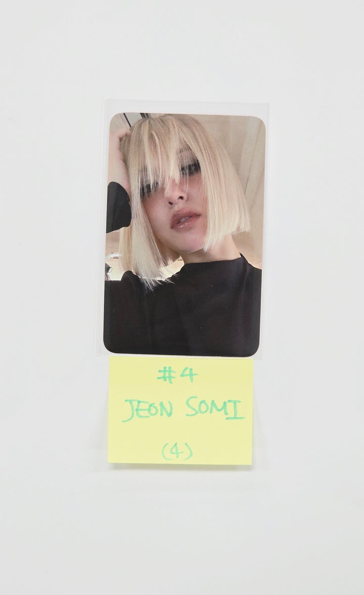 Jeonsomi "Chaotic &amp; Confused" - Olive Young Trading Photocard [25.8.18]