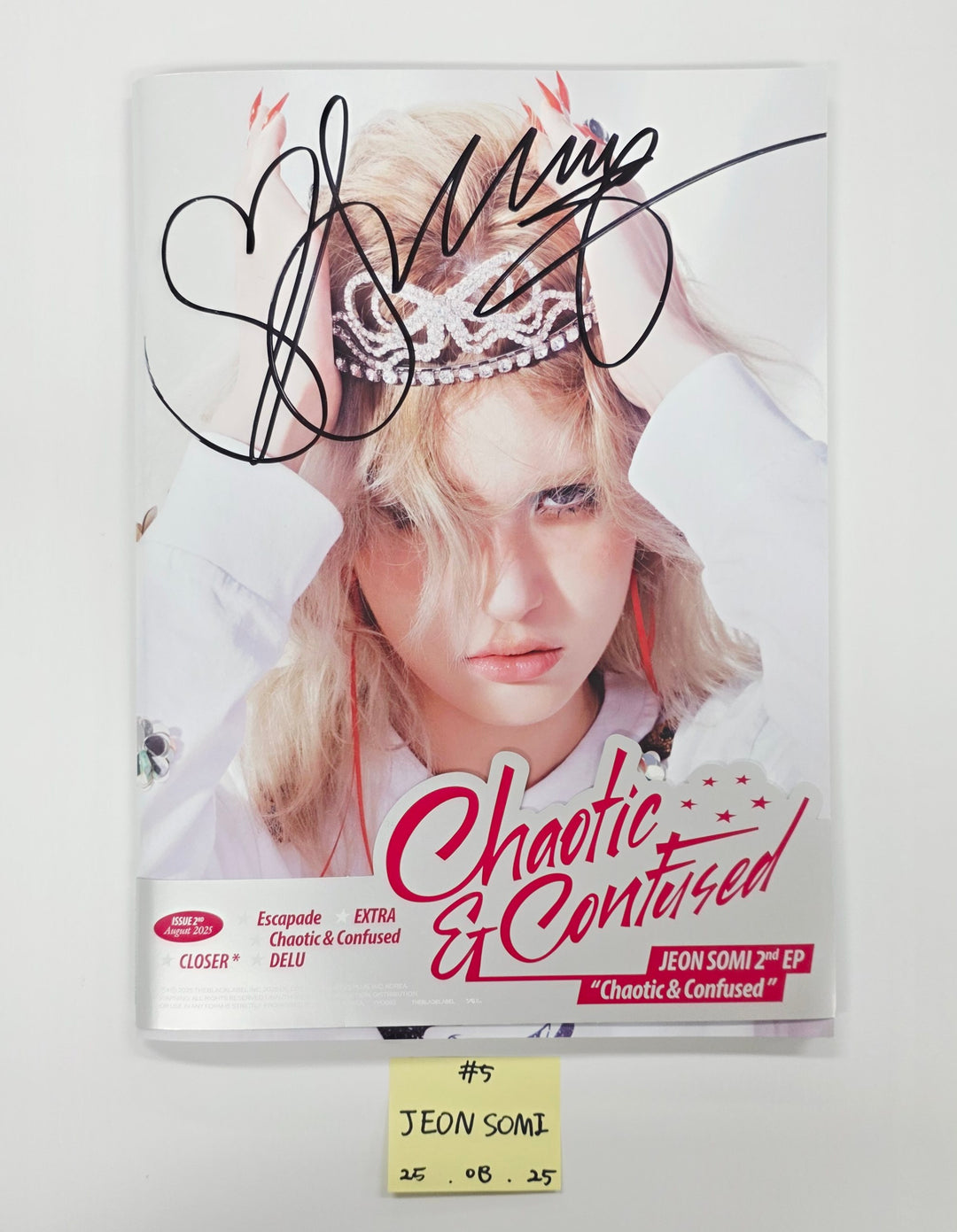 JEON SOMI "Chaotic &amp; Confused", Kep1er "BUBBLE GUM", Moonbyul "laundri"- Hand Autograhped(Signed) Promo Album [25.8.25]