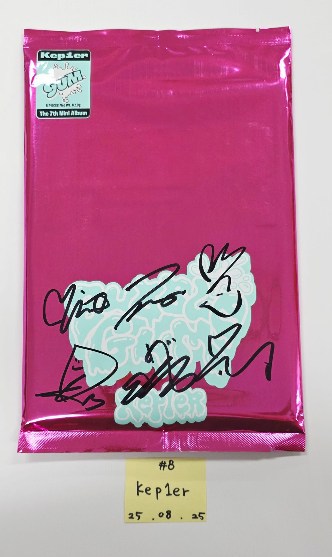 JEON SOMI "Chaotic &amp; Confused", Kep1er "BUBBLE GUM", Moonbyul "laundri"- Hand Autograhped(Signed) Promo Album [25.8.25]