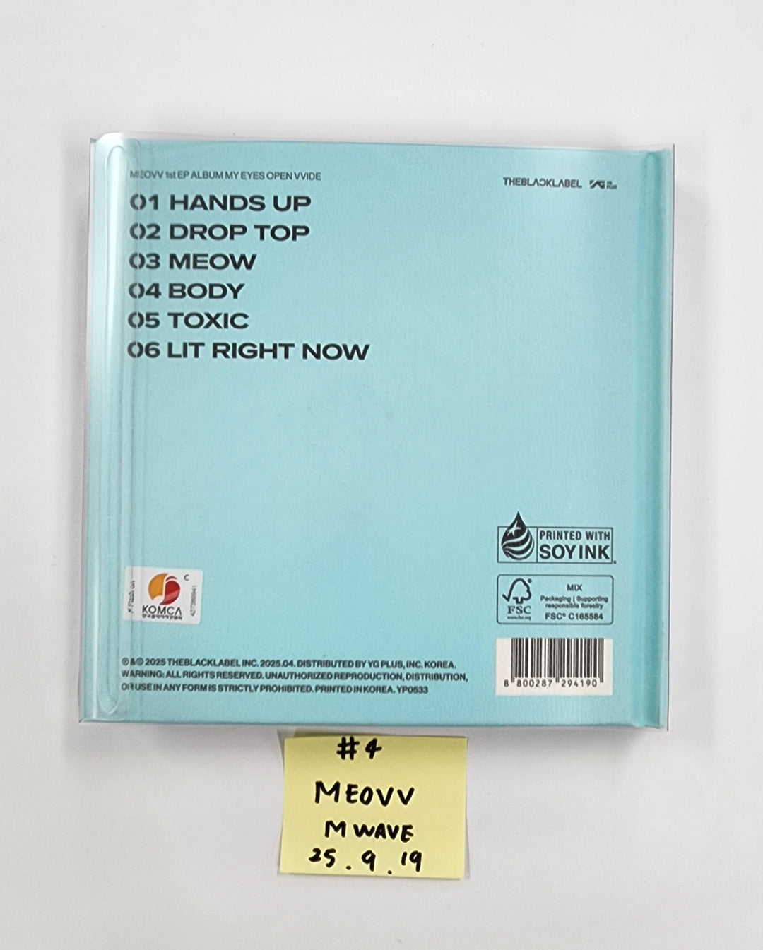 MEOVV 1st EP "MY EYES OPEN VVIDE’" - MWAVE Hand Authgraphed (Signed) Album  [25.9.19]