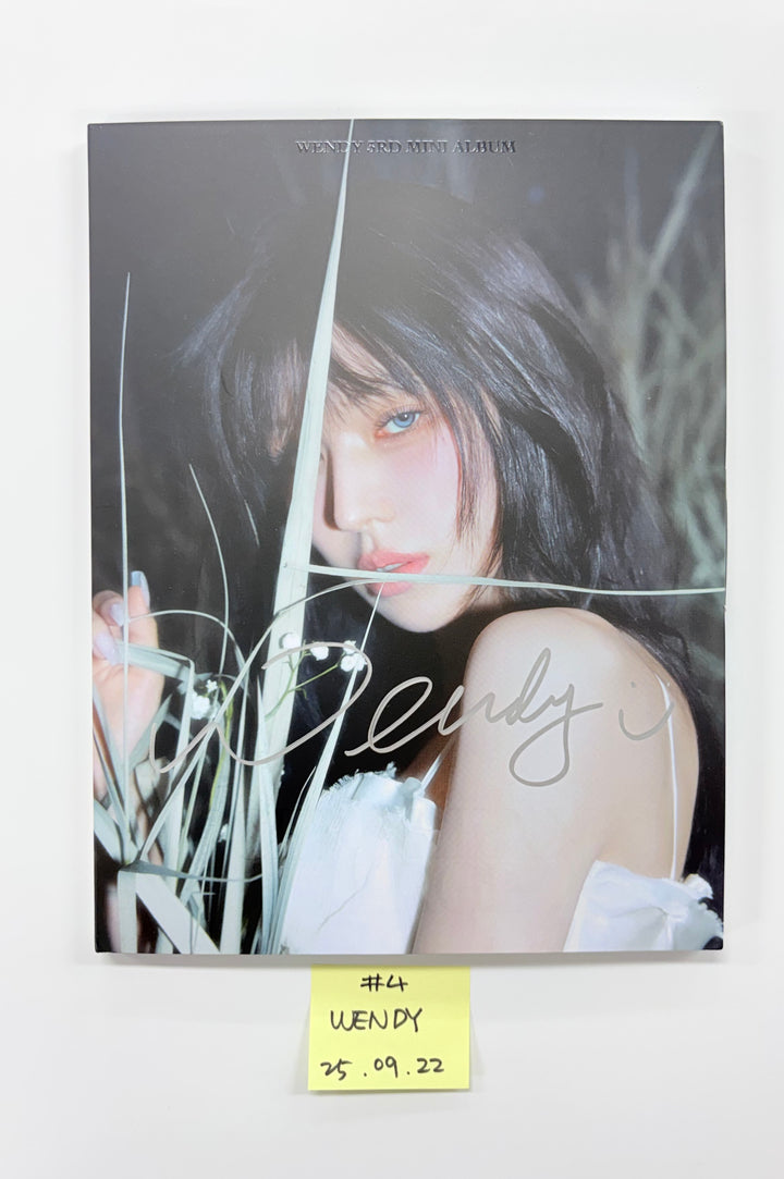 WENDY (of Red velvet) "Cerulean Verge", YUQI (of I-die) "Motivation", BADVILLAIN "THRILLER" - Hand Authgraphed (Signed) Promo Album  [25.9.22]