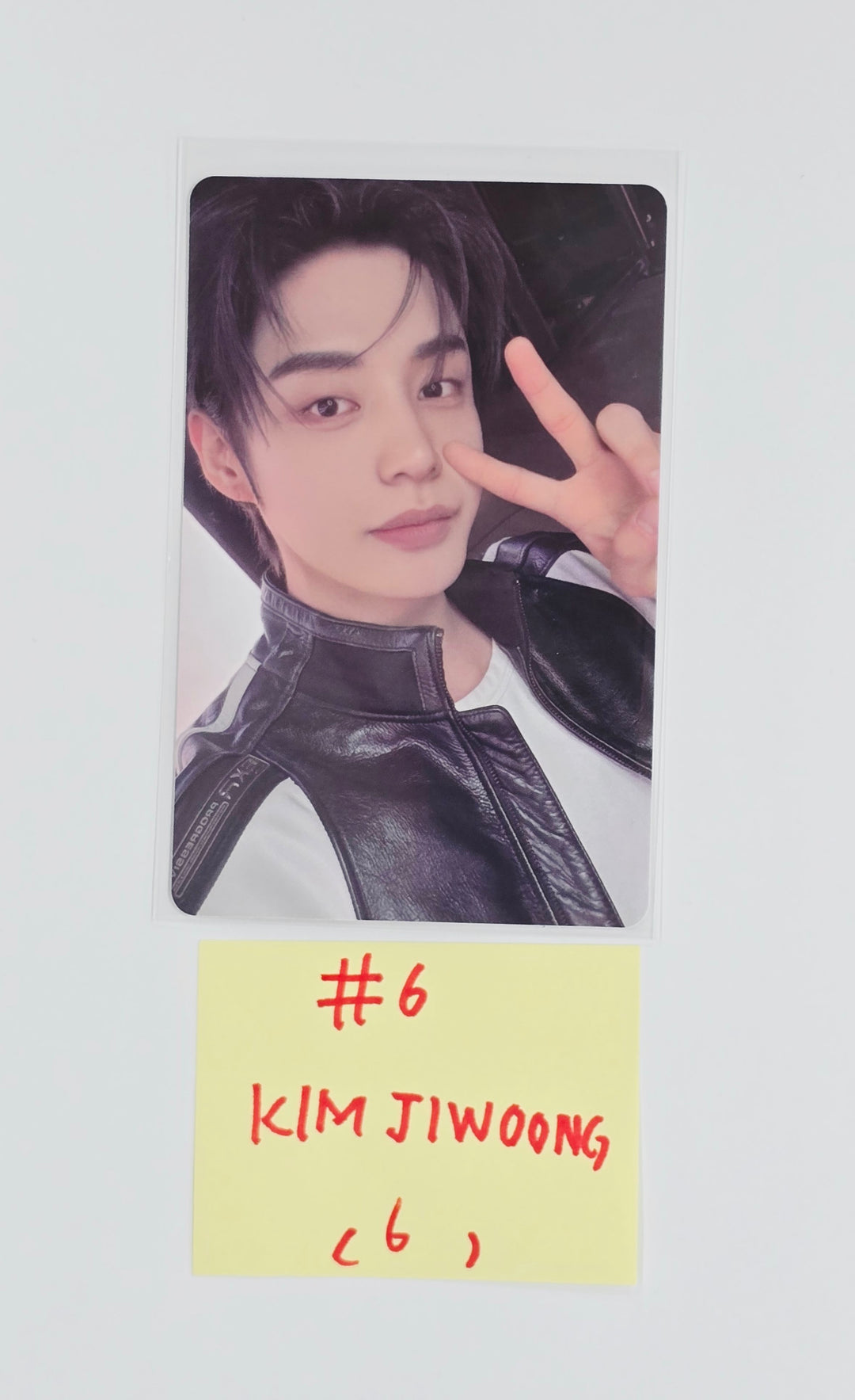 ZEROBASEONE(ZB1) - 2025 ZEROBASEONE World Tour "HERE &amp; NOW" in Seoul Trading Photocard ver.1 [25.10.10]