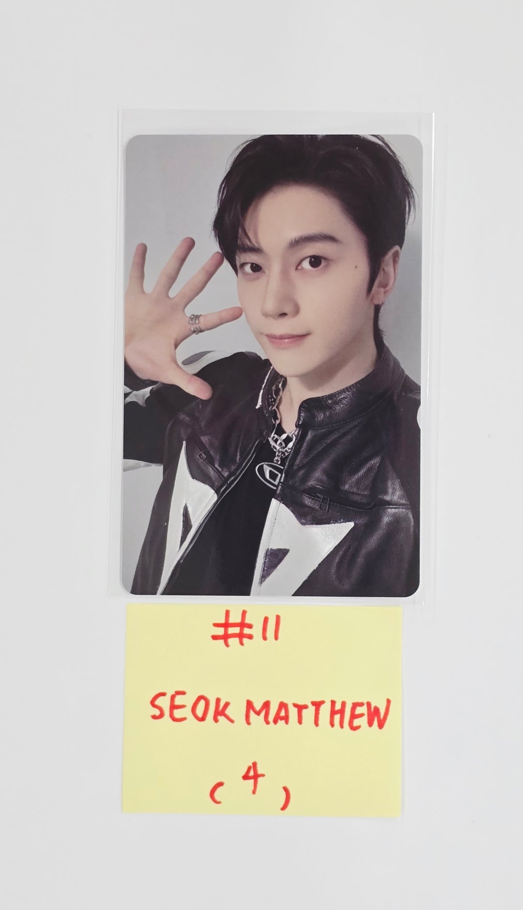 ZEROBASEONE(ZB1) - 2025 ZEROBASEONE World Tour "HERE &amp; NOW" in Seoul Trading Photocard ver.1 [25.10.10]