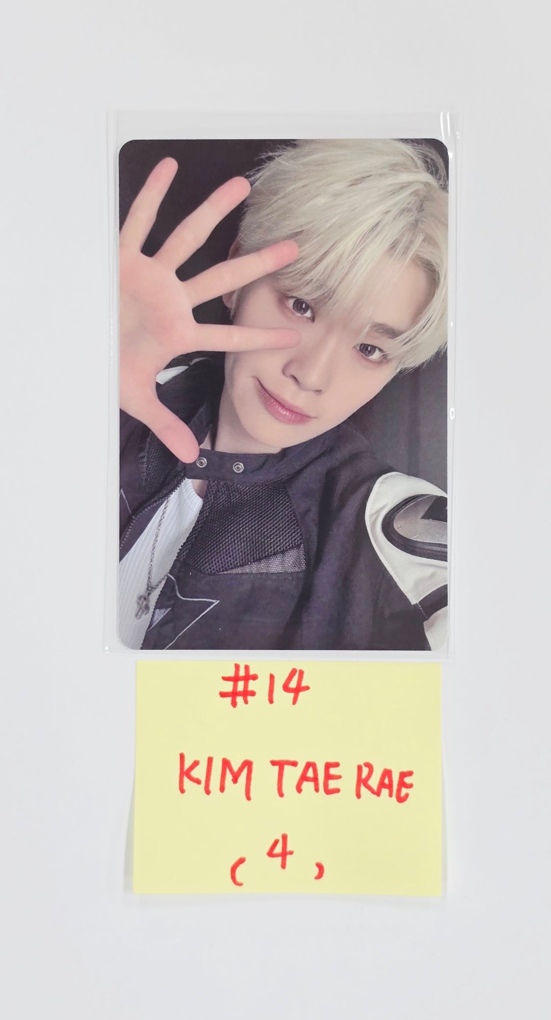 ZEROBASEONE(ZB1) - 2025 ZEROBASEONE World Tour "HERE &amp; NOW" in Seoul Trading Photocard ver.1 [25.10.10]