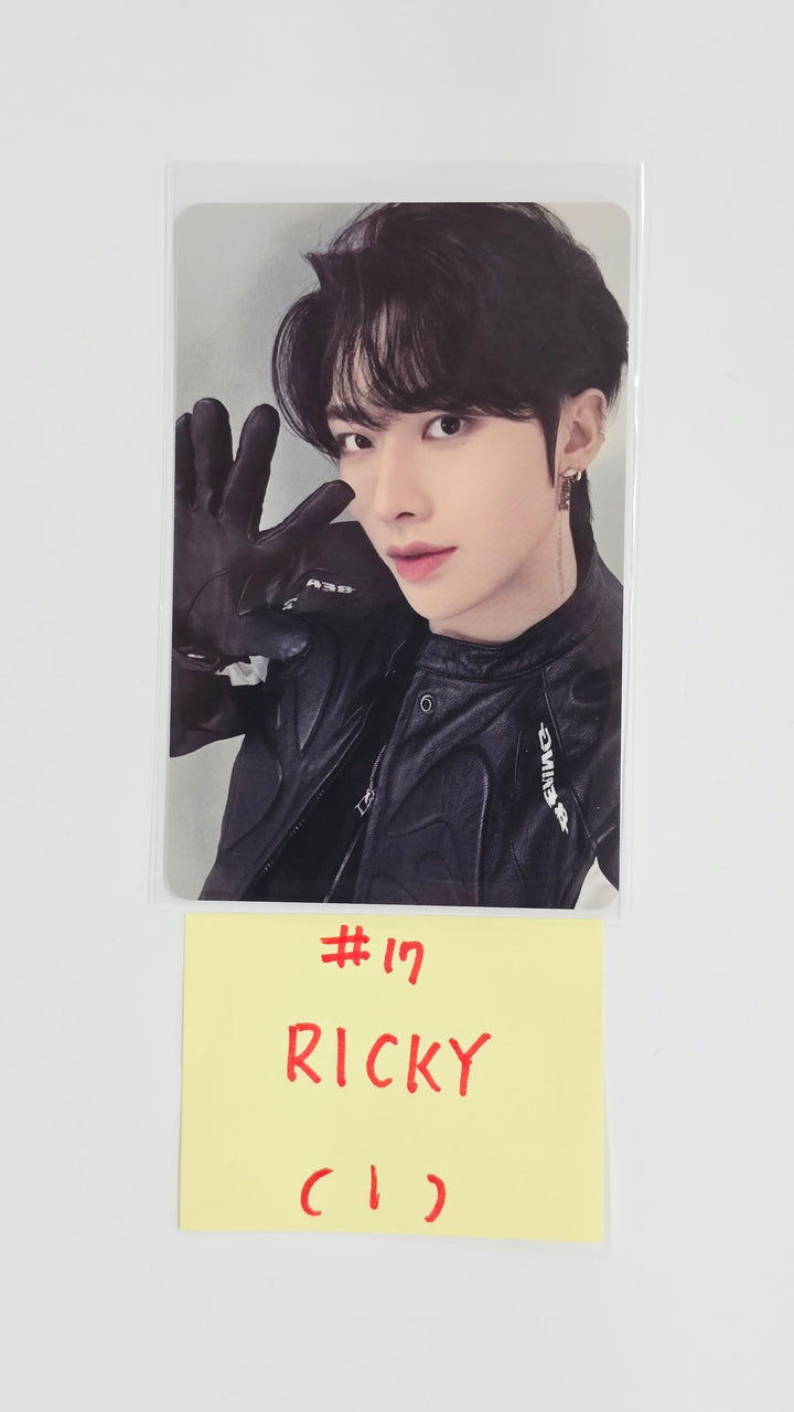 ZEROBASEONE(ZB1) - 2025 ZEROBASEONE World Tour "HERE &amp; NOW" in Seoul Trading Photocard ver.1 [25.10.10]