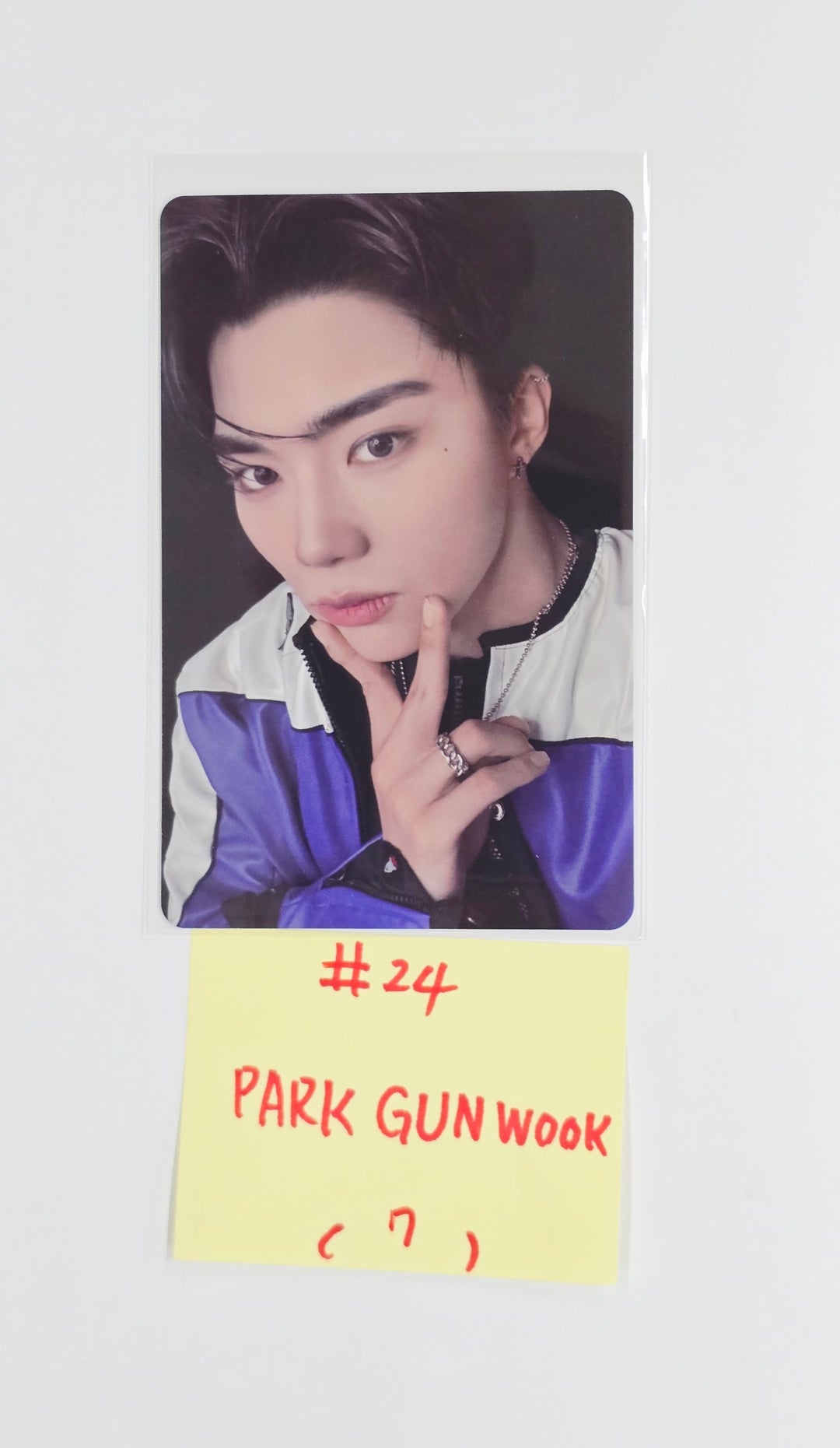 ZEROBASEONE(ZB1) - 2025 ZEROBASEONE World Tour "HERE &amp; NOW" in Seoul Trading Photocard ver.1 [25.10.10]