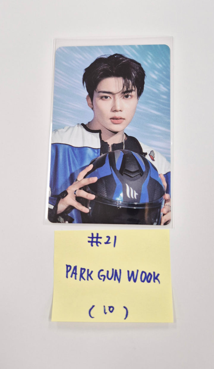 ZEROBASEONE(ZB1) - 2025 ZEROBASEONE World Tour "HERE &amp; NOW" in Seoul Trading Photocard ver.2 [25.10.10]