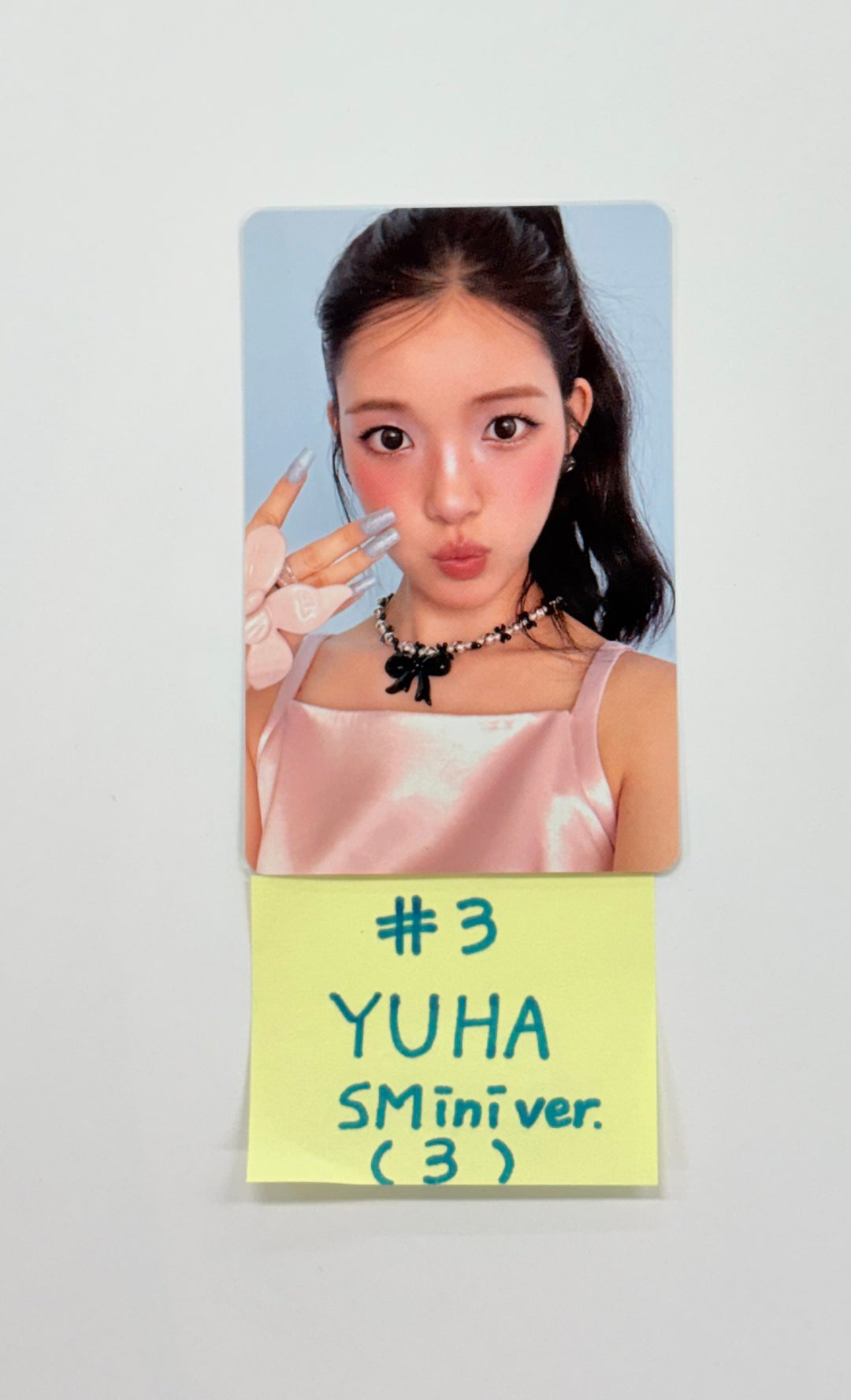 Hearts2Hearts "Focus" - Official Photocard (SMini Ver.) [25.10.28]