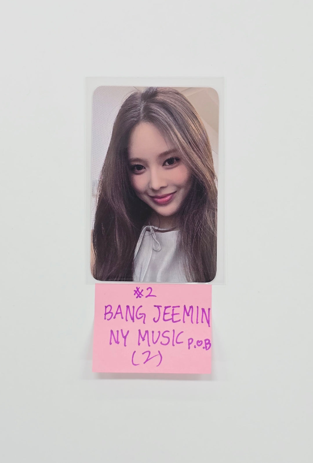 IZNA "Not Just Pretty" - NY Music Pre-Order Benefit Photocard (NFC_NEMO Ver.) [25.10.29]