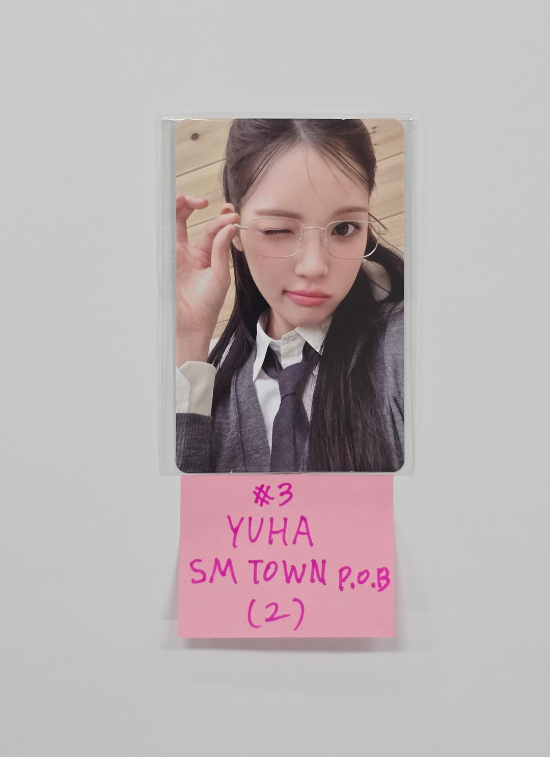 Hearts2Hearts "Focus" - Smtown &amp; Store Pre-Order Benefit Photocard [25.10.29]