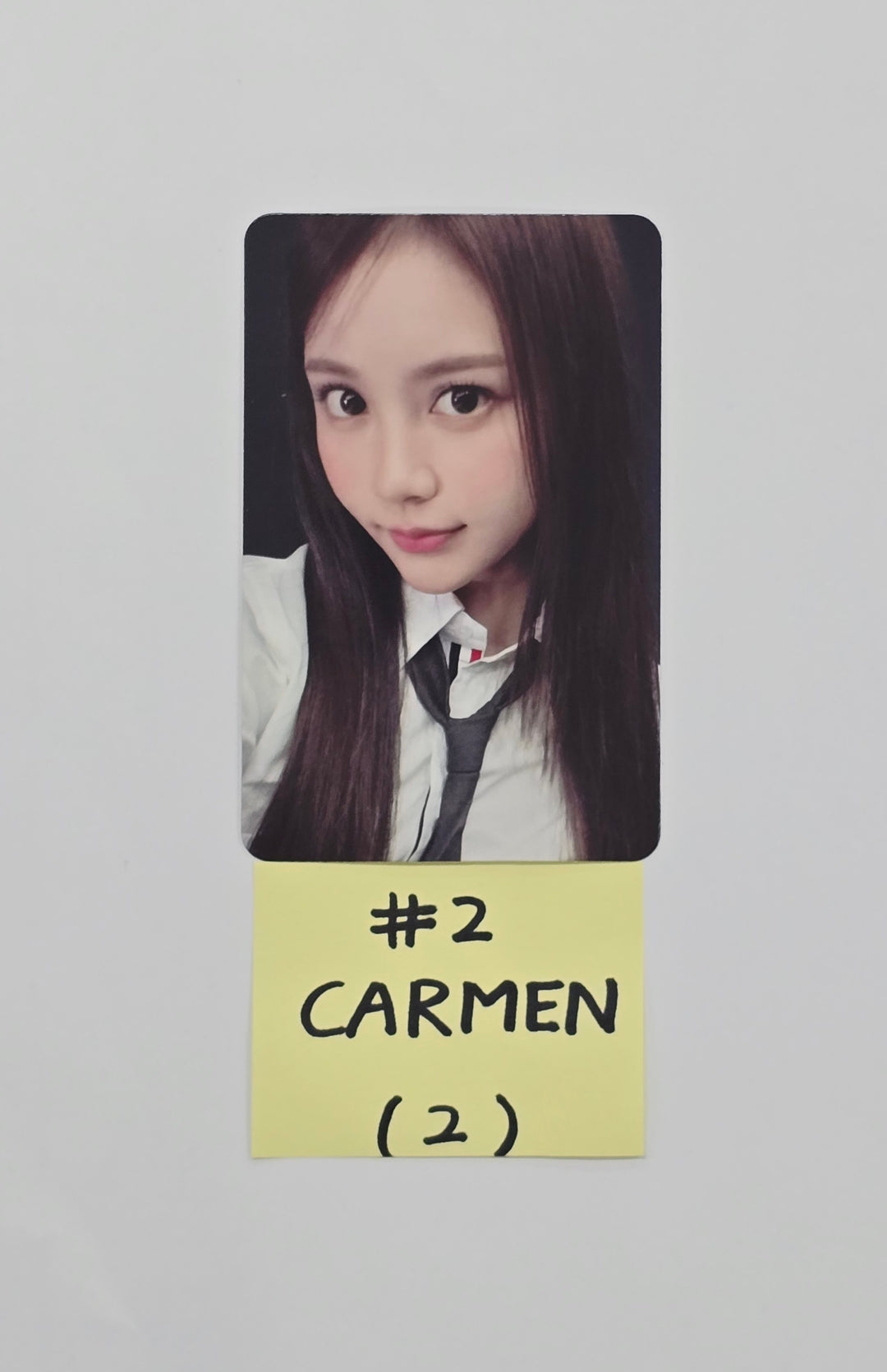 Hearts2Hearts "Focus" - Official Photocard [25.10.29]