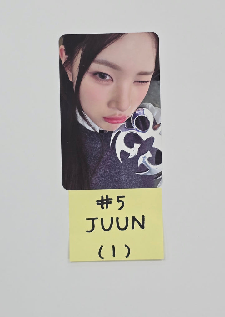Hearts2Hearts "Focus" - Official Photocard [25.10.29]