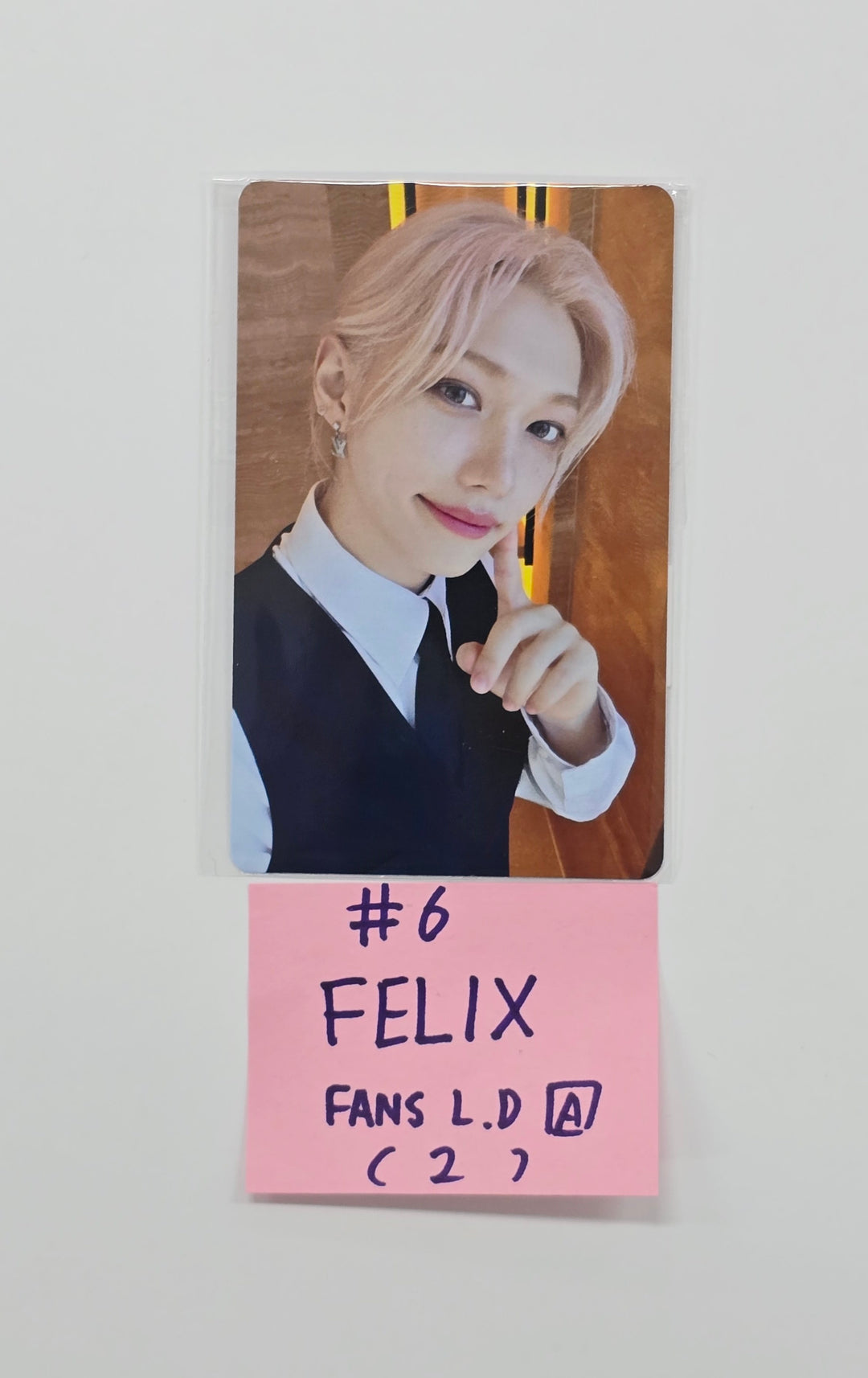 Stray Kids "KARMA" - FANS Shop Lucky Draw Event Photocard (ACCORDION VER.) (Restoked10/30) [25.10.29]
