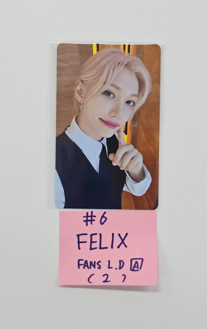 Stray Kids "KARMA" - FANS Shop Lucky Draw Event Photocard (ACCORDION VER.) (Restoked10/30) [25.10.29]