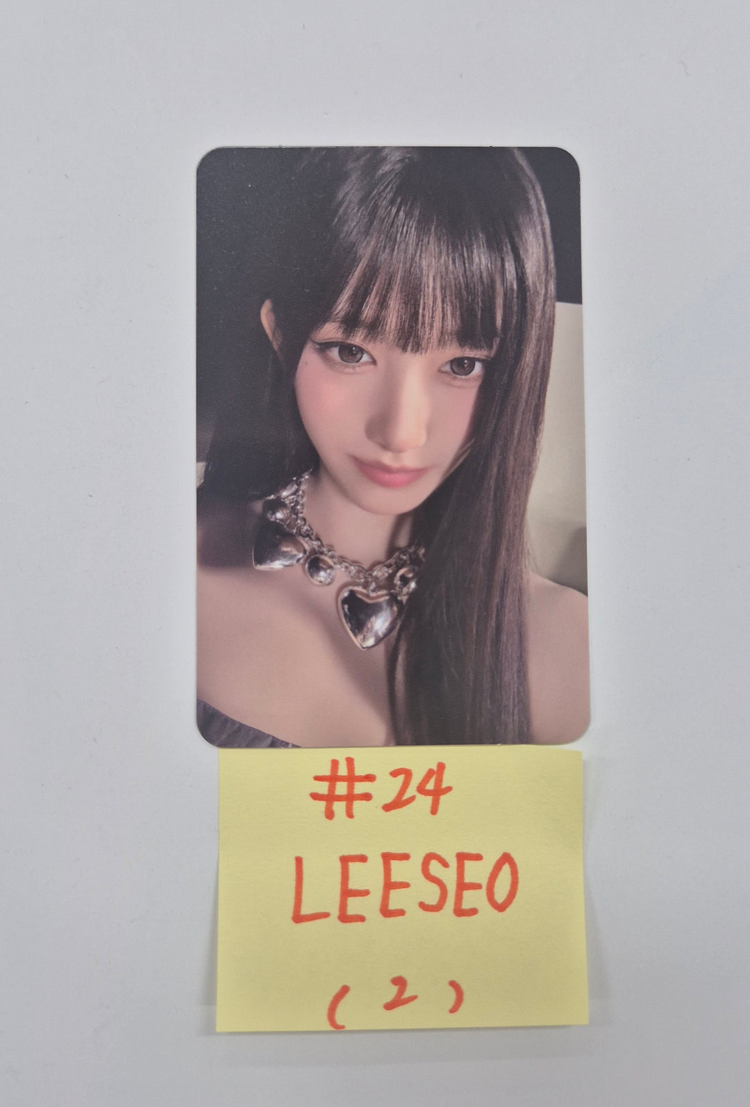 IVE - IVE WORLD TOUR "SHOW WHAT I AM" Trading  Photocard [25.10.31]
