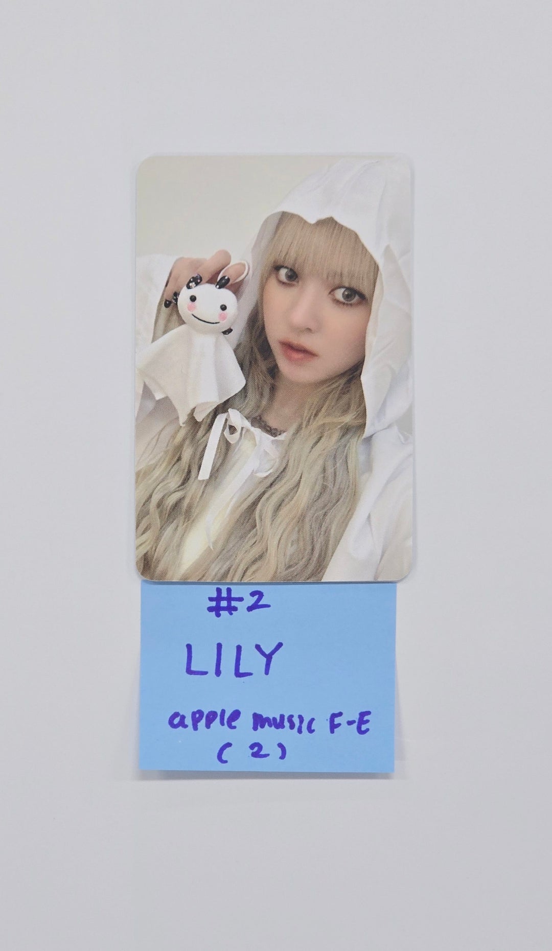 NMIXX "Blue Valentine" - Apple Music Fansign Event Photocard [25.11.04]