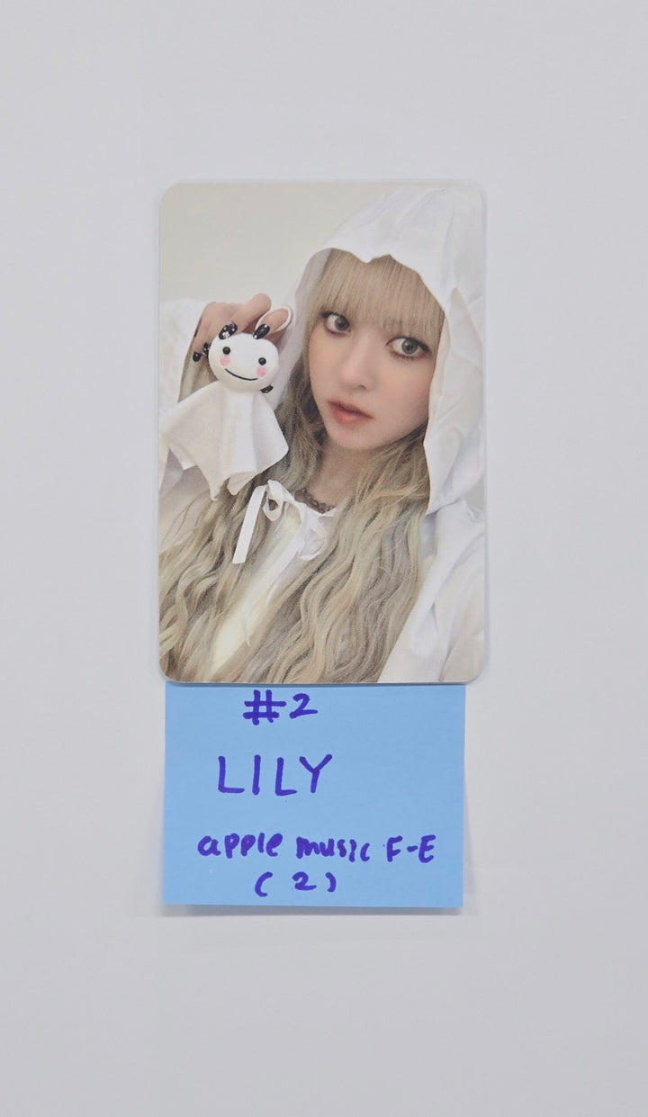 NMIXX "Blue Valentine" - Apple Music Fansign Event Photocard [25.11.04]