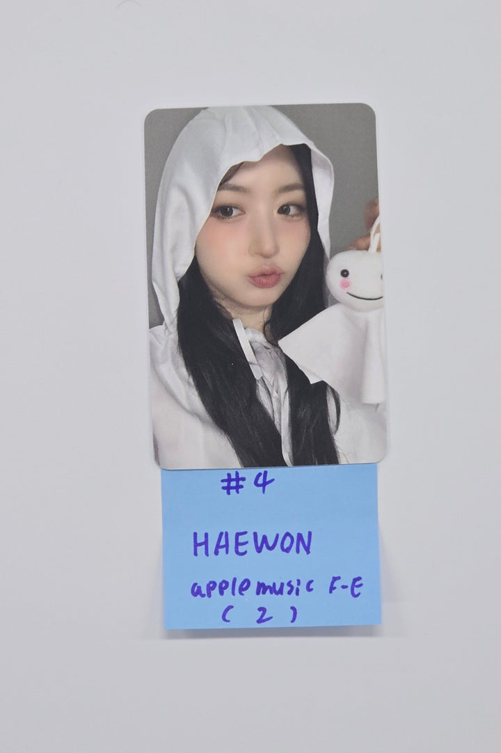 NMIXX "Blue Valentine" - Apple Music Fansign Event Photocard [25.11.04]