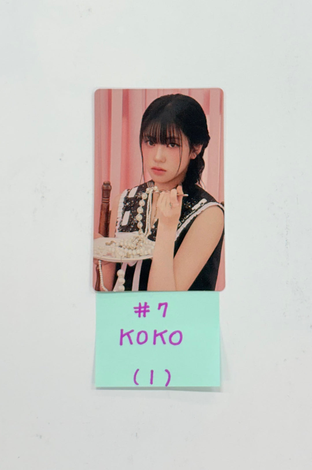 IZNA - 2025 izna 1st Fan-Con "Not Just Pretty" Trading Photocard [25.11.10]