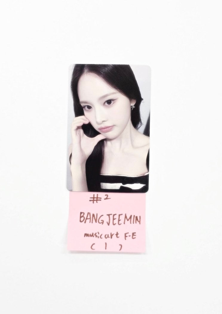 IZNA "Not Just Pretty" - MusicArt Fansign Event Photocard [25.11.11]