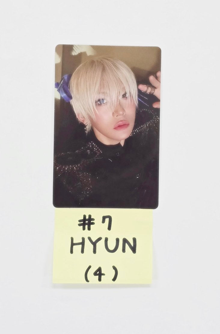 XLOV "UXLXVE" - Official Photocard [25.11.14]