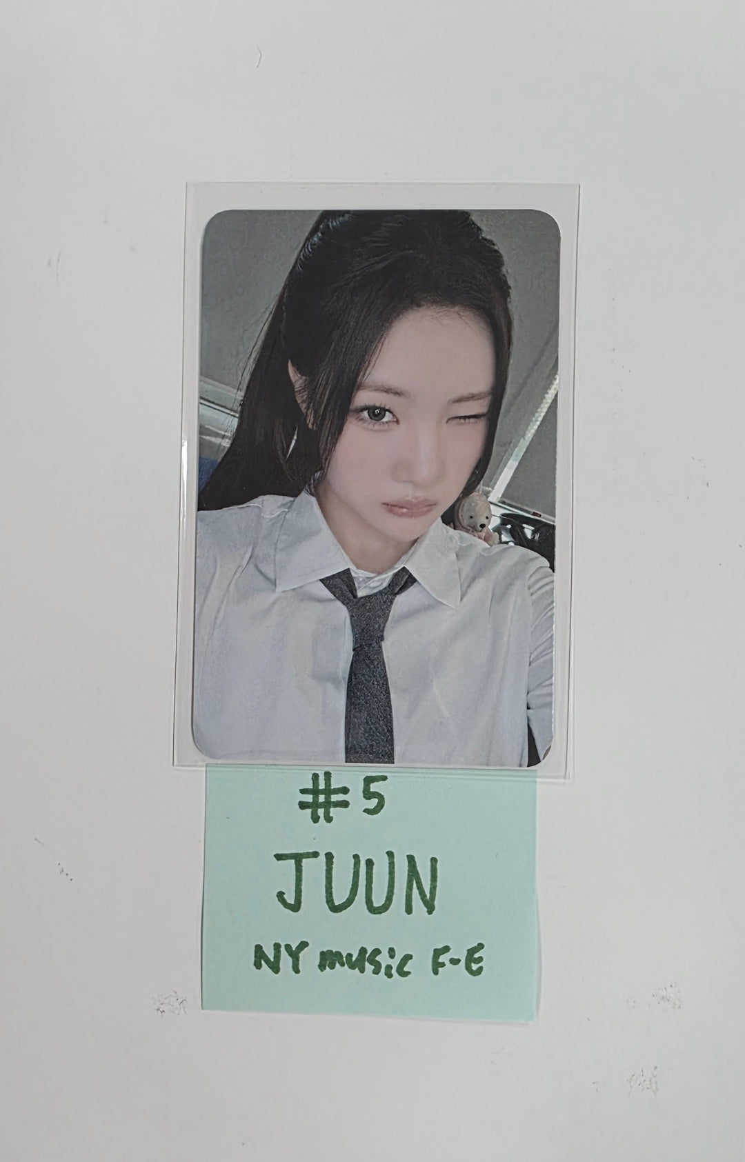 Hearts2Hearts "Focus" - NY Music Fansign Event Photocard [25.11.24]