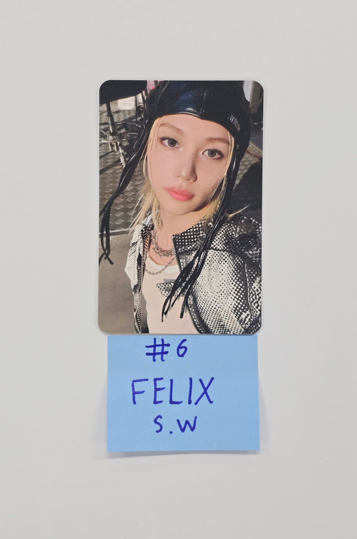STRAY KIDS "SKZ IT TAPE ‘DO IT’" - Soundwave Pre-Order Benefit Photocard [25.11.26](Restocked12/19)