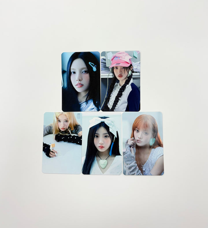 ILLIT "NOT CUTE ANYMORE" - Soundwave Pre-Order Benefit Photocard [25.12.02]