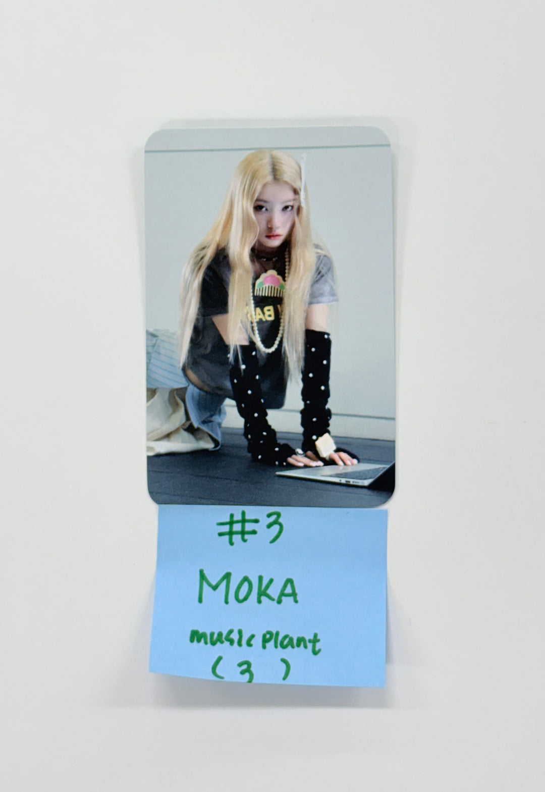 ILLIT "NOT CUTE ANYMORE" - Music Plant Pre-Order Benefit Photocard [25.12.02]