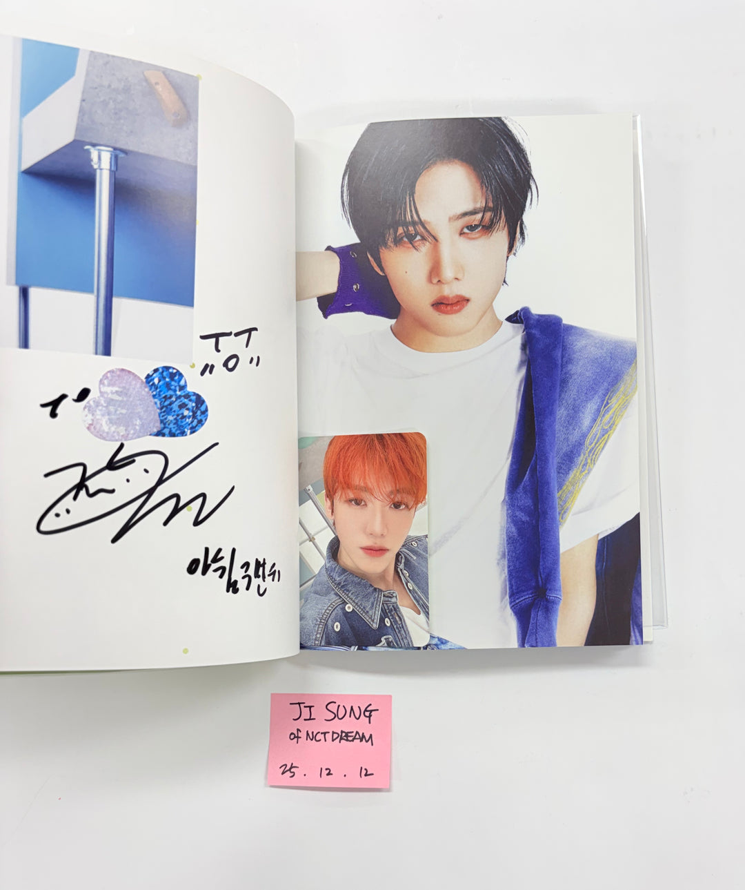 JISUNG (of NCT DREAM) "DREAMSCAPE" - Hand Autographed(Signed) Album [25.12.12)