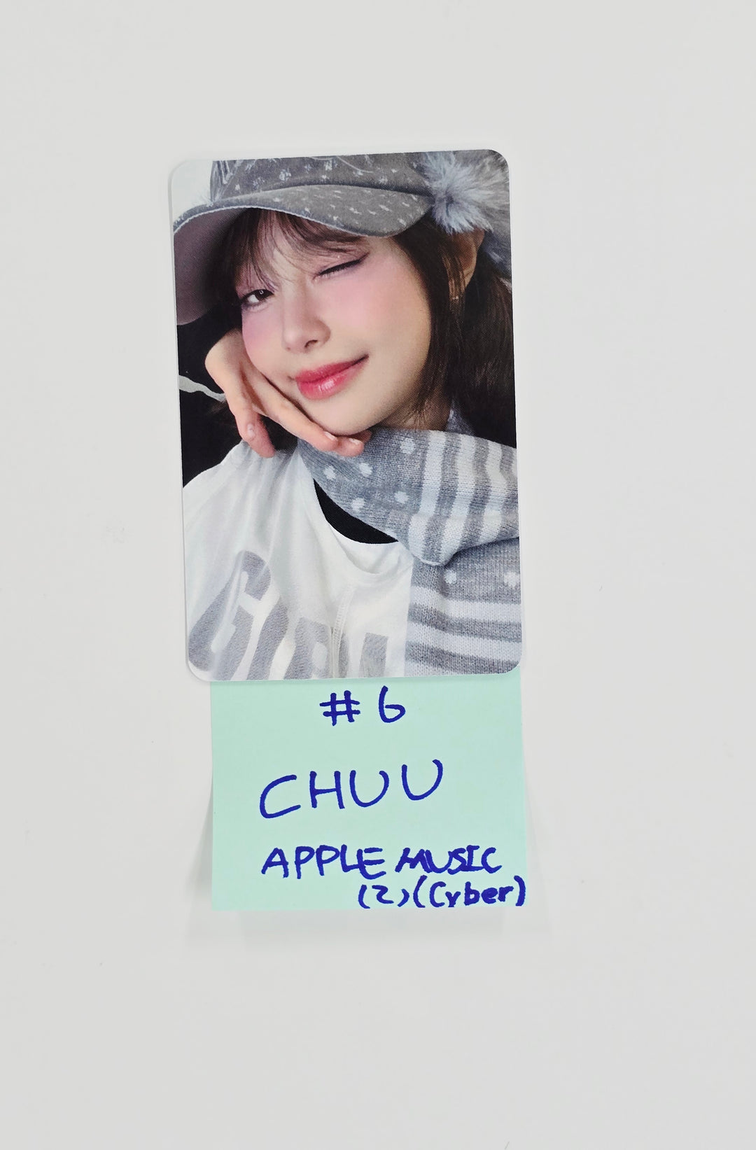CHUU The First Album "XO, My Cyberlove" - Aladin, Apple Music Pre-Order Benefit Photocard (Cyber, Love Ver.) [26.01.13]