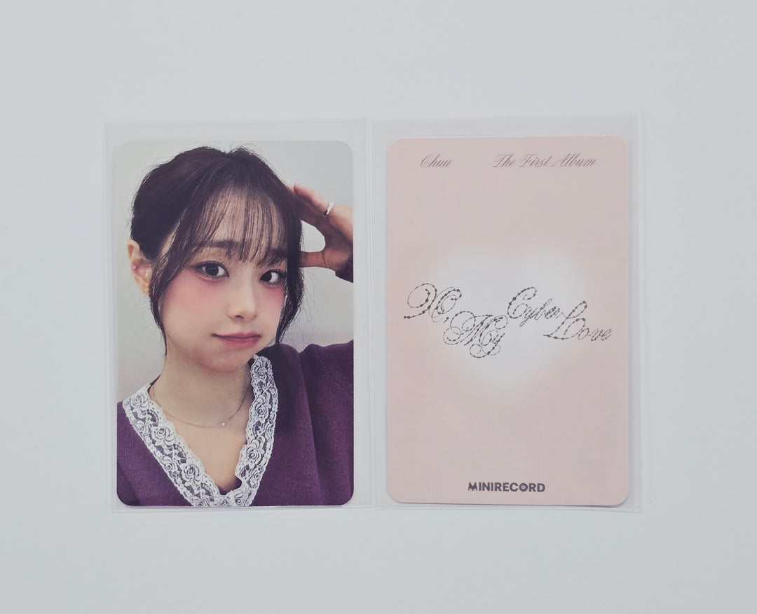 CHUU The First Album "XO, My Cyberlove" - Mini Record Pre-Order Benefit Photocard (Platform Ver.) [26.01.14]