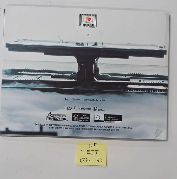 ITZY "BORN TO BE", YEJI "AIR" - Hand Autographed(Signed) Promo Album [26.1.15]