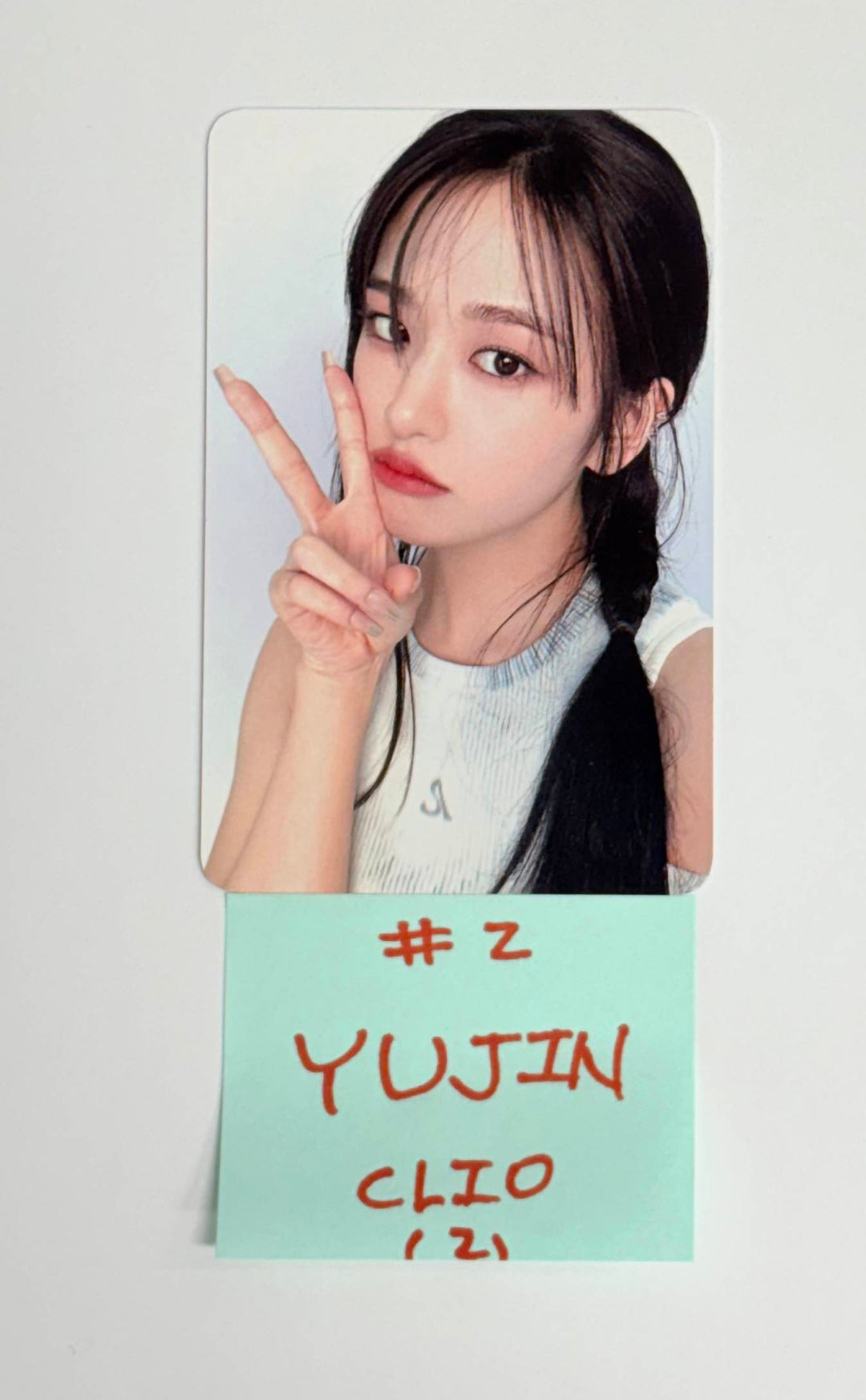 YUJIN (Of IVE) - Clio Event Photocard [26.1.16]