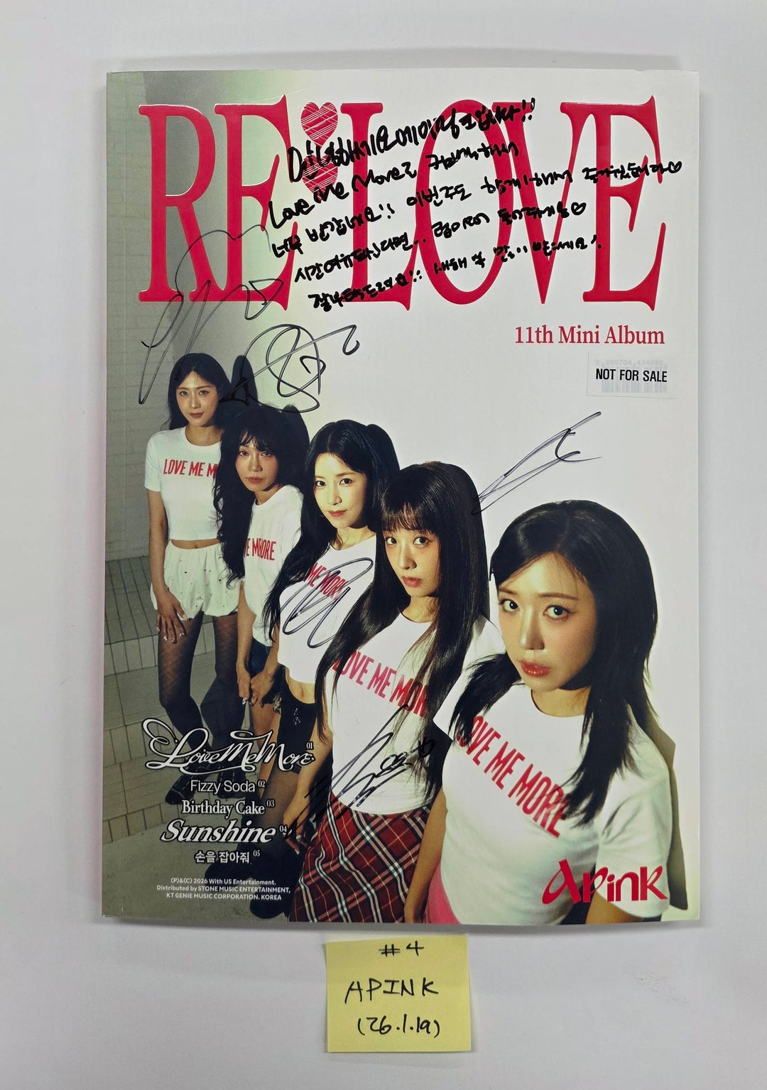 Apink "RE : LOVE", CHUU "XO, My Cyberlove" - Hand Autographed(Signed) Promo Album [26.1.19]