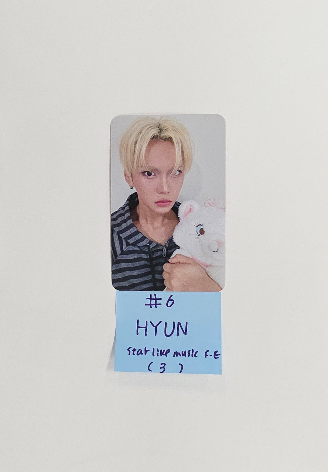 XLOV "UXLXVE" - StarLike Music Fansign Event Photocard R5 [26.01.19]