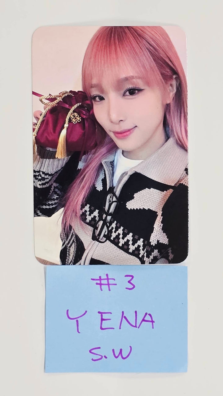 YENA - Soundwave Fansign Event Photocard [26.1.22]