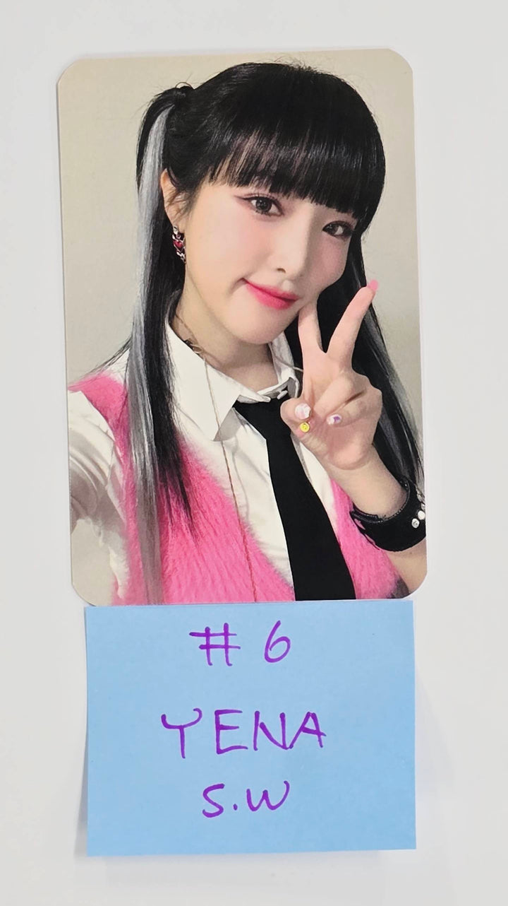 YENA - Soundwave Fansign Event Photocard [26.1.22]